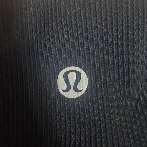 SOLD‼️‼️‼️size 4 lululemon tennis skirt - Picture 2 of 3